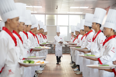 廣西華南烹飪技工學校2021年熱門高薪專業單招啟動 餐飲管理專業詳解